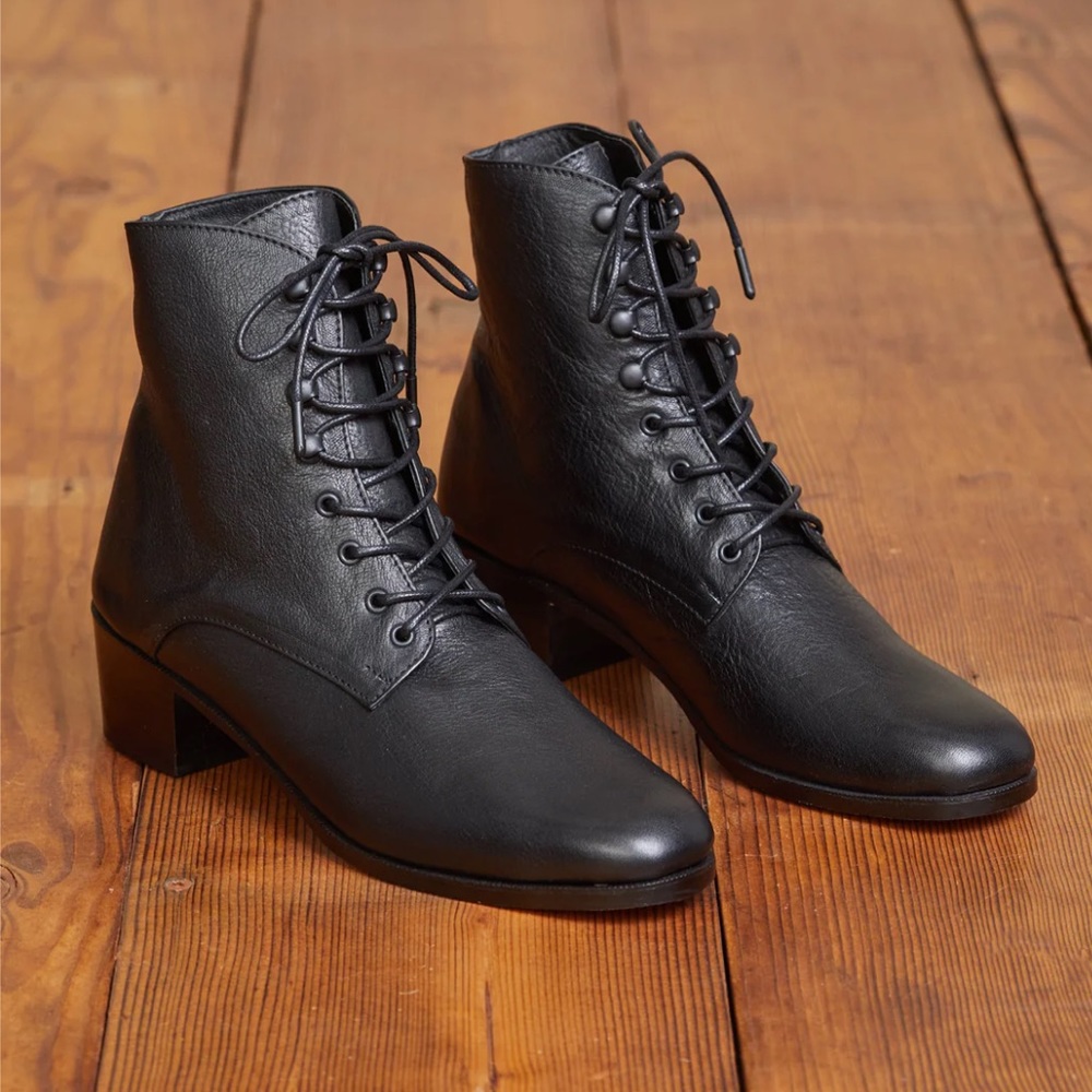 NWT Christy Dawn Dawn Boot 9